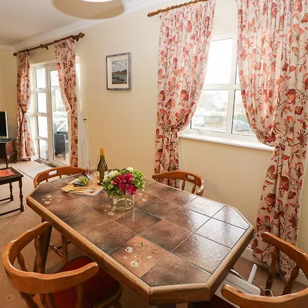 8 Scrahan Place Apartman Cill Airne