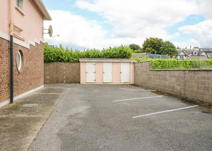 8 Scrahan Place Apartment *